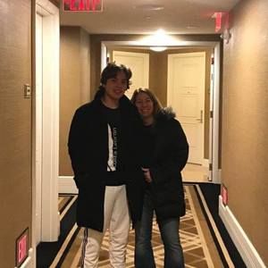 Meet your Posher, Ana